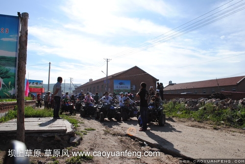 森龍現(xiàn)代車友會(huì) 豐寧壩上草原自駕游（第二日）