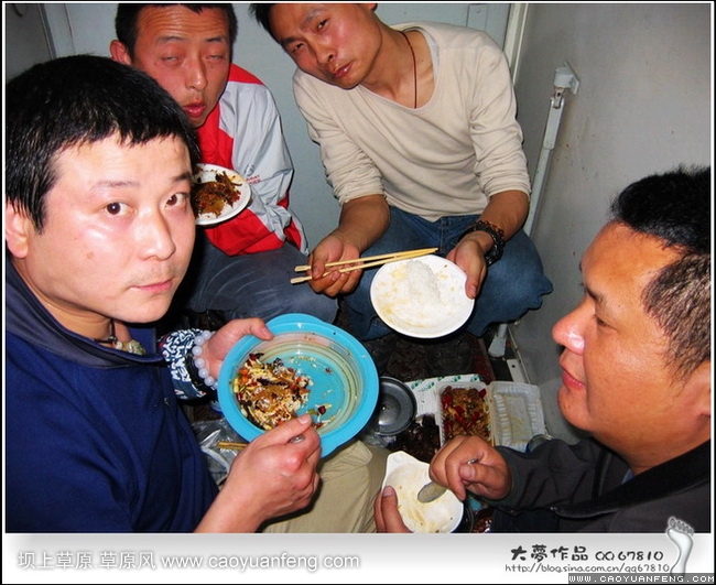 徒步穿越庫布其沙漠之 五一壩上