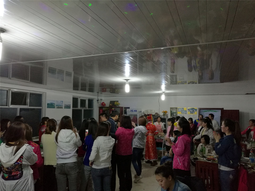 箭牌衛(wèi)?。ū本┕荆┝鷫紊先請F(tuán)建活動