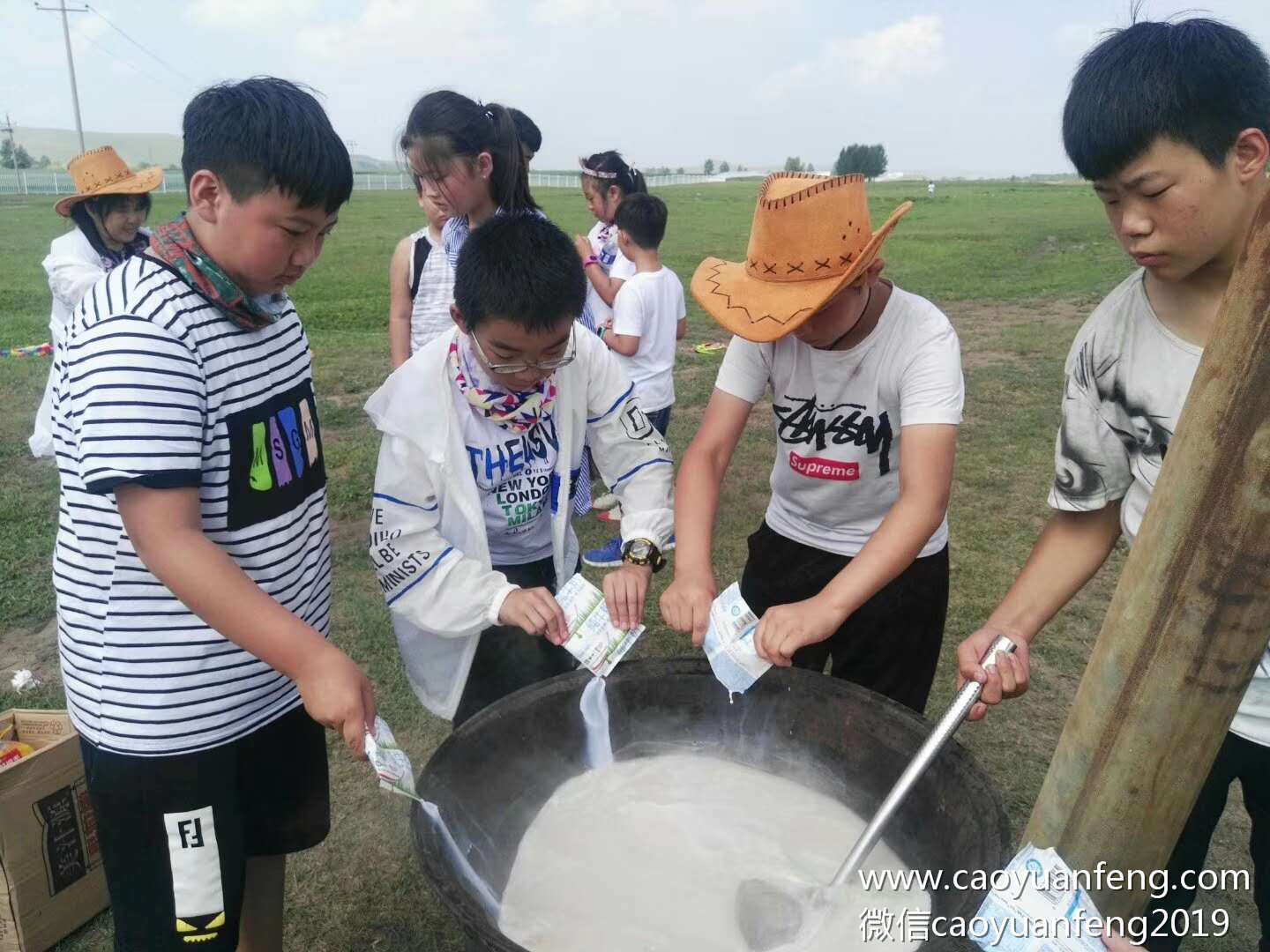 唐山博學(xué)教育草原成長夏令營