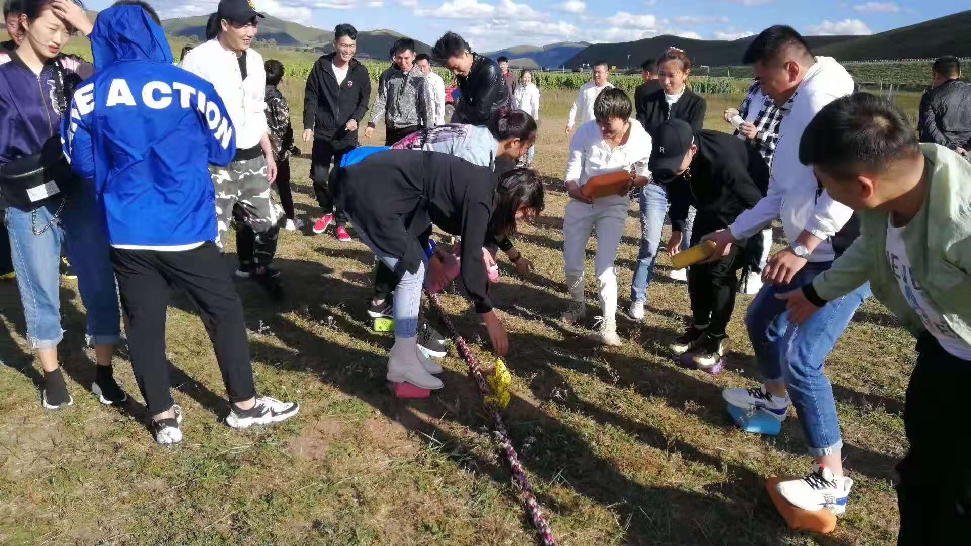 高總團隊壩上團建拓展2日游