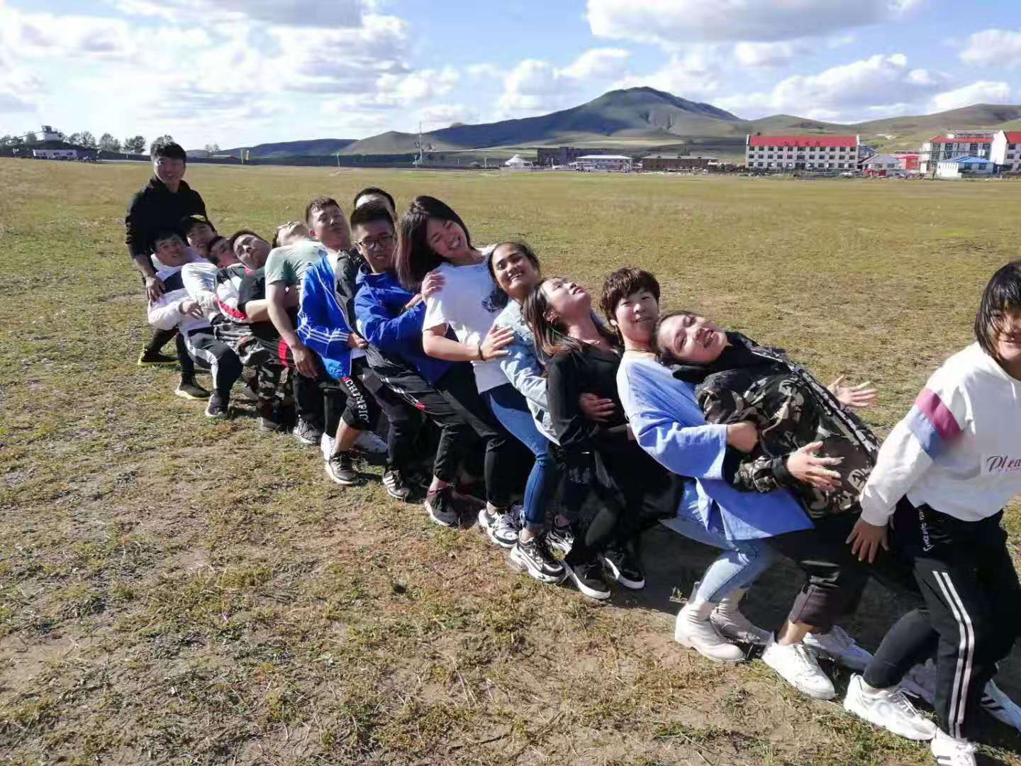 高總團隊壩上團建拓展2日游
