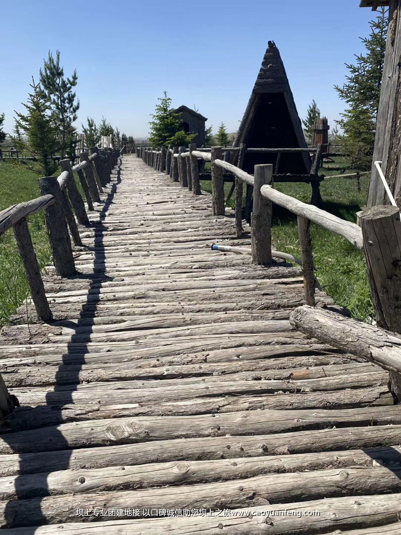 嘉華銘公司壩上草原團(tuán)建拓展