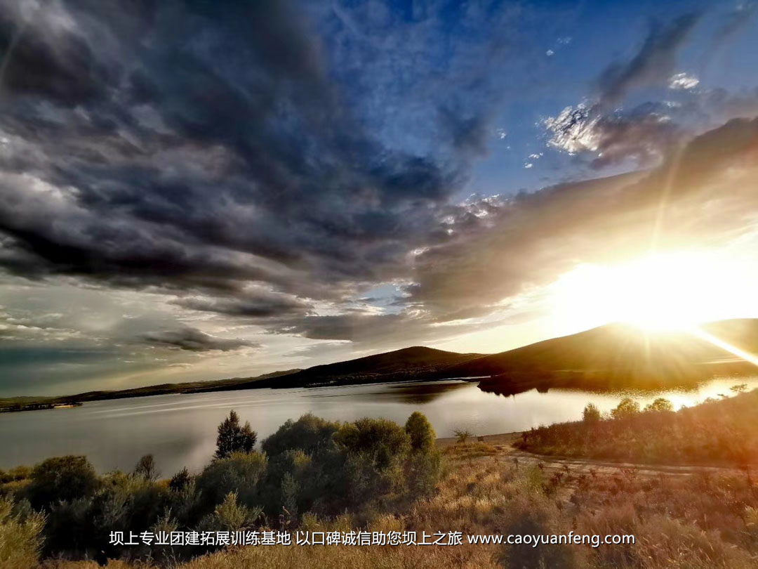 理想one汽車壩上草原團(tuán)建拓展活動(dòng)