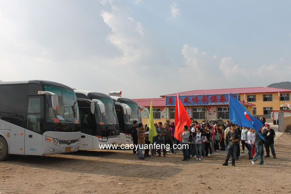 中公教育160人團(tuán)隊(duì)初秋豐寧壩上行