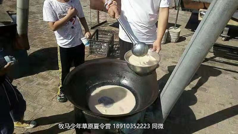 北京俱樂部壩上草原足球夏令營(yíng)